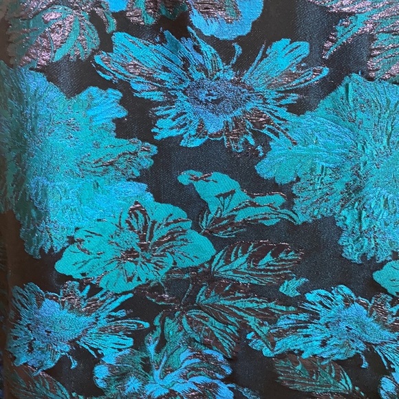 Theia strapless BODYCON trumpet metallic long gown - Picture 8 of 11